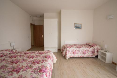 Hotel Beretta Varenna Esterno foto